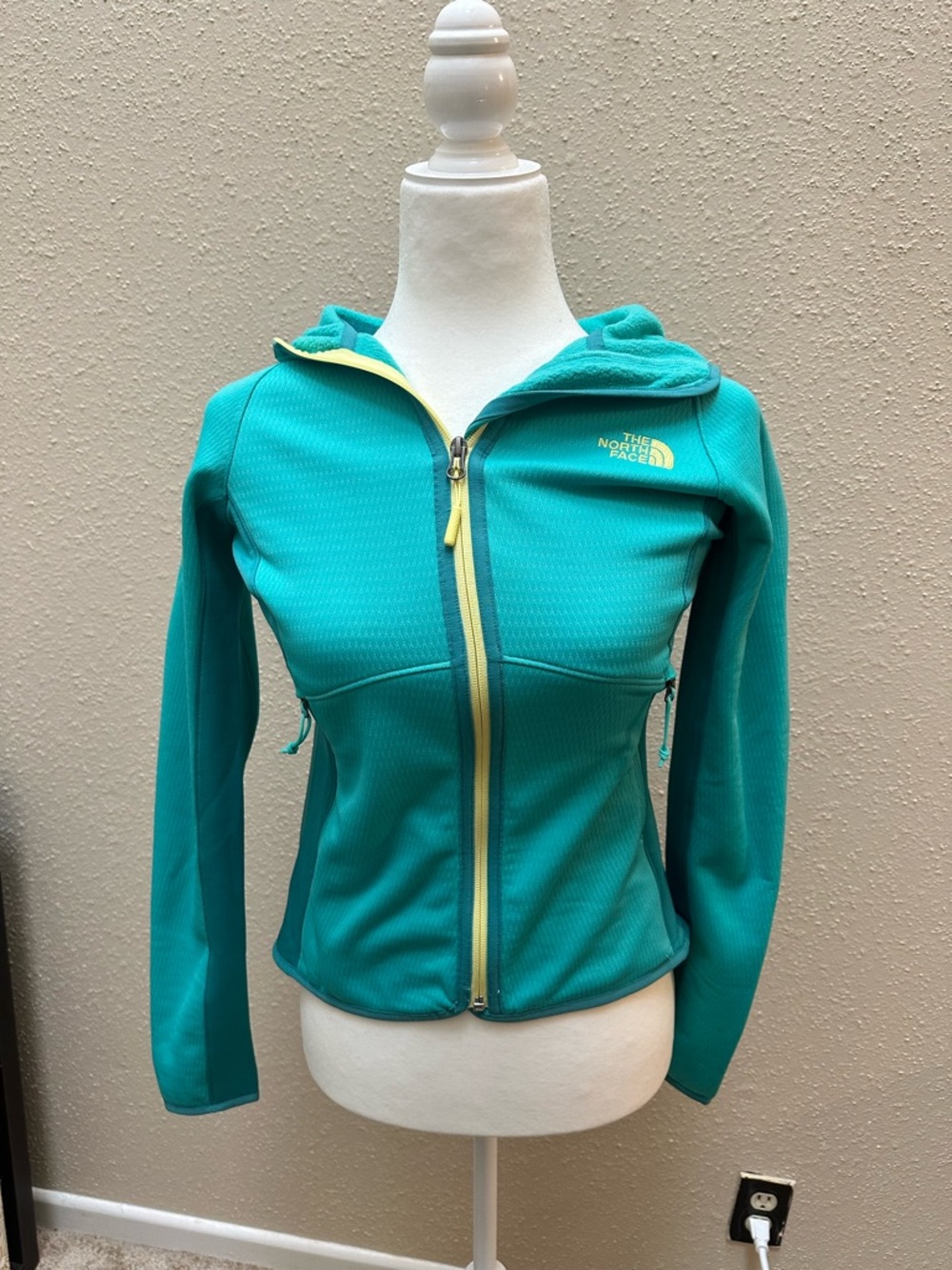 Women’s XS North Face Arcata Hoodie Full Zip Lightweight Jacket Gorpcore Green